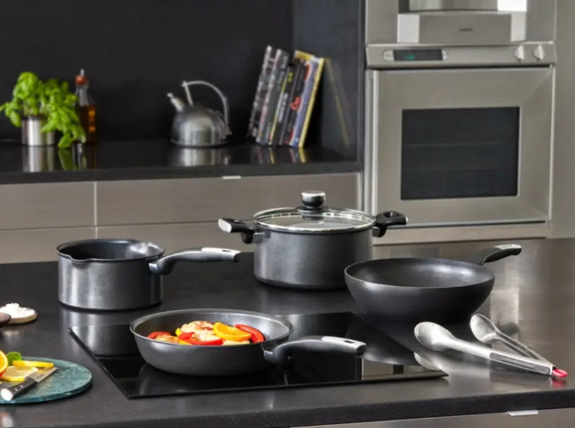 Tefal Unlimited G2552802 casserole à sauce 1,5 L Rond Noir