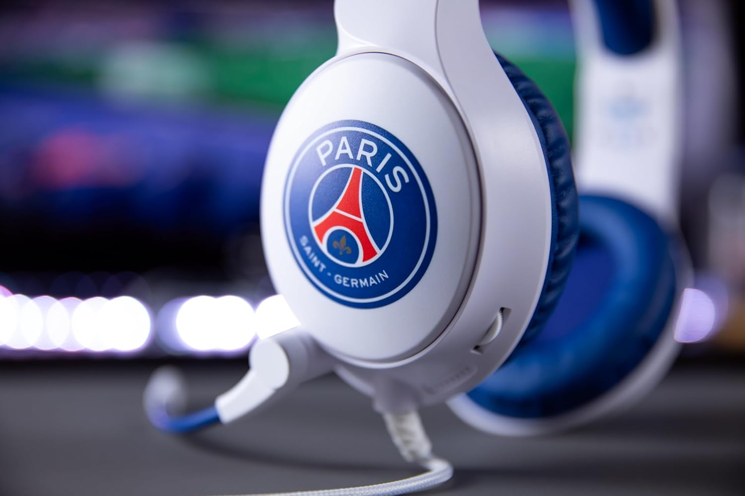 Konix PSG Casque Gaming Filaire pour PC, PS4, PS5, Switch, Xbox One et Series X|S - Microphone 45° - Câble 1,5 m - Prise Jack 3,5 mm - Blanc et Bleu