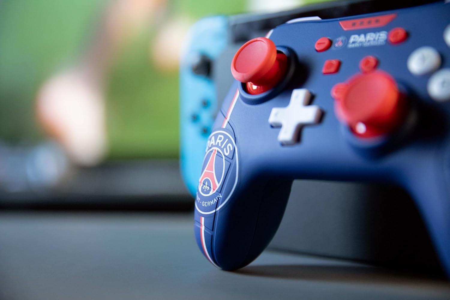 Konix PSG Manette filaire pour Nintendo Switch, Switch OLED et PC - Fonction vibration - Câble 3 m - Bleu, blanc et rouge