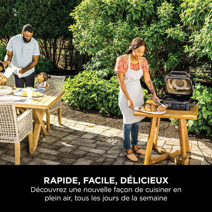 Ninja Woodfire barbecue électrique, grill, fumoir & air fryer, barbecue extérieur 7 en 1, grill, air fryer, fumer, rôtir, four, résistant aux intempéries, antiadhésif, portatif, gris/noir OG701EU